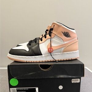 JORDAN 1 MID CRIMSON TINT